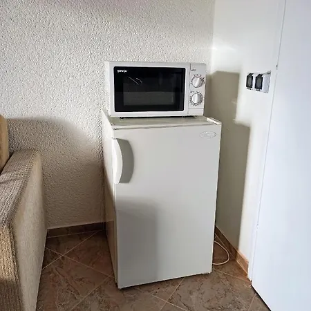 Apartments Bruno Njivice Exterior photo